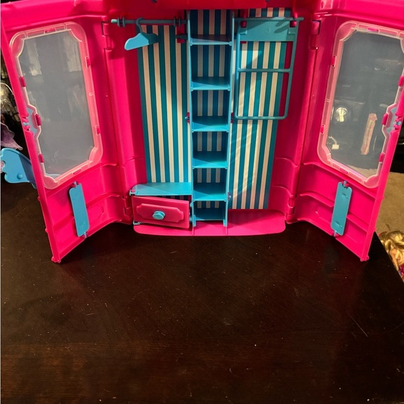 Barbie Pink and Blue Wardrobe Closet - Picture 2 of 6
